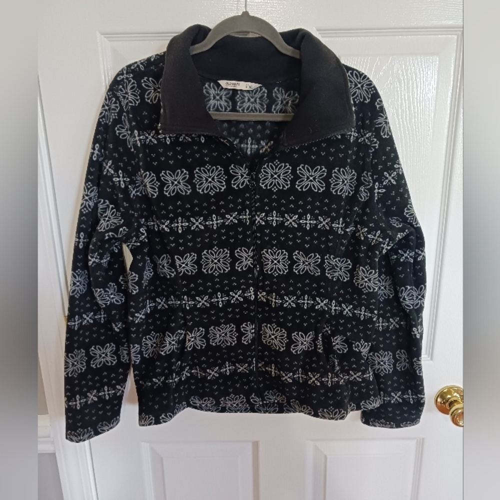 Old Navy fleece zip up Snowflake winter jacket size xl with pockets